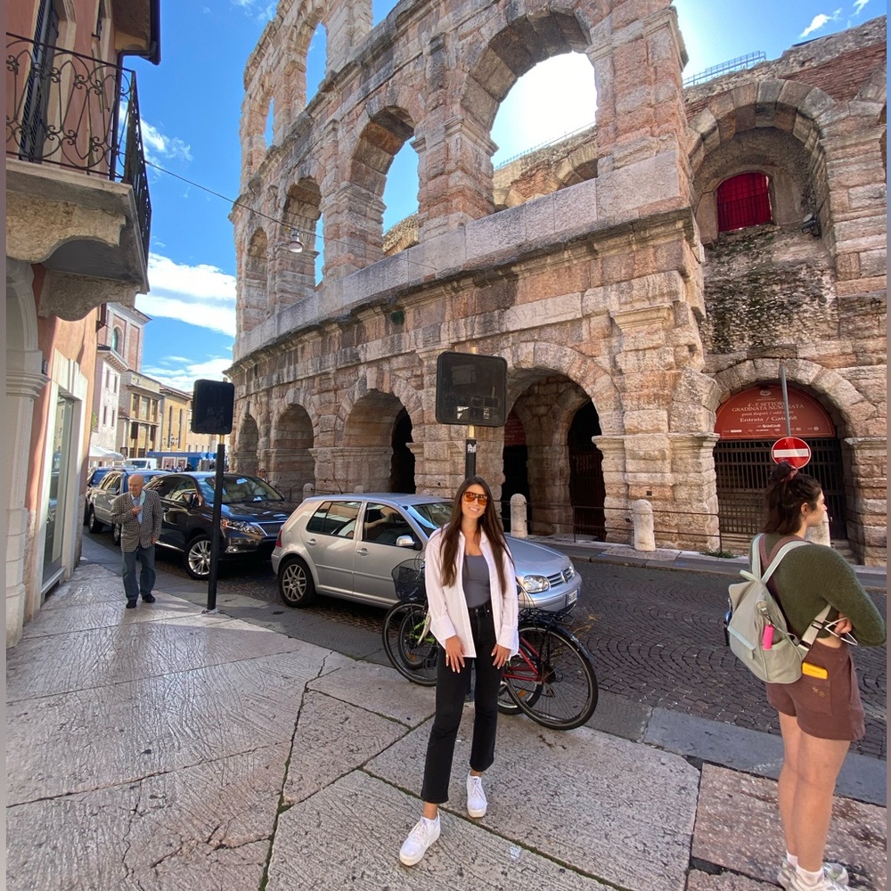 Meet your posher! 💞💅🏽🦋